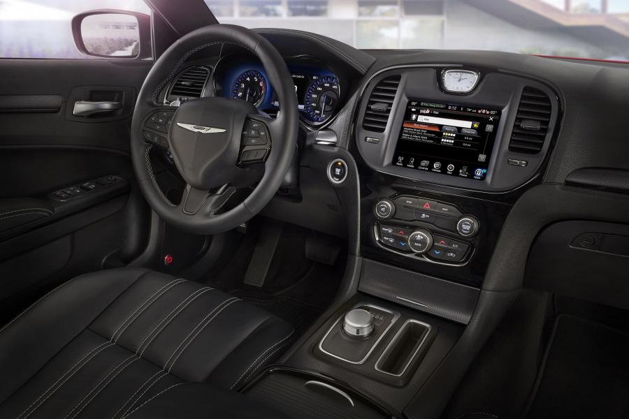  Chrysler 300C S 2015 года  (фото 24 из 59)